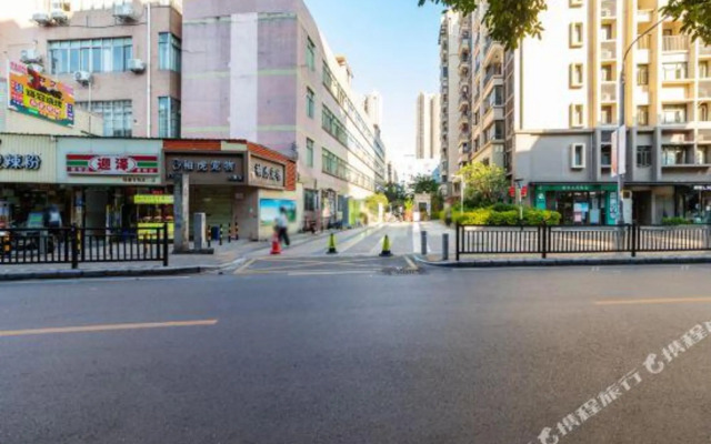 Yimi Inn Dongpu Metro Station Branch