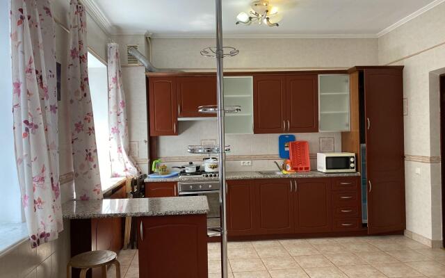 Апартаменты на улице Толстого 36