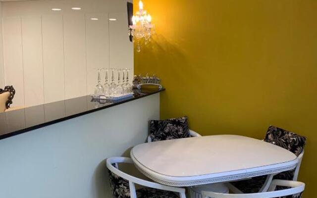 Agraria 1 Bedroom Basement Apartment