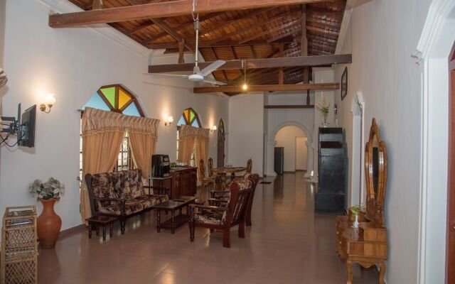 Goldi Villa