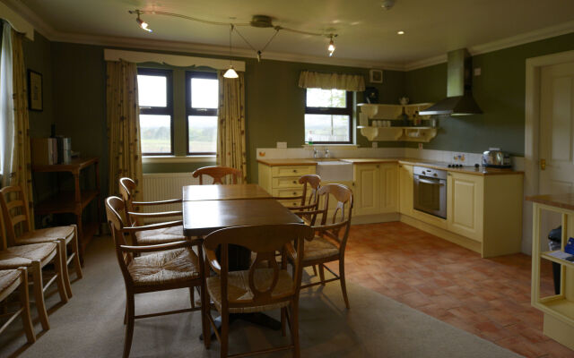 Factors Inn & Cottage