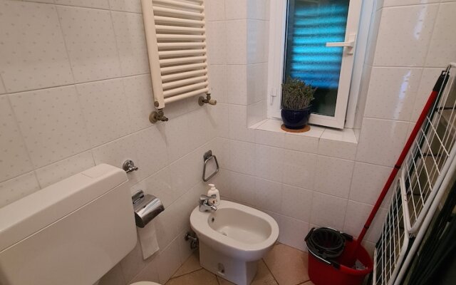 Santa in Caruggio- PortofinoVacanze