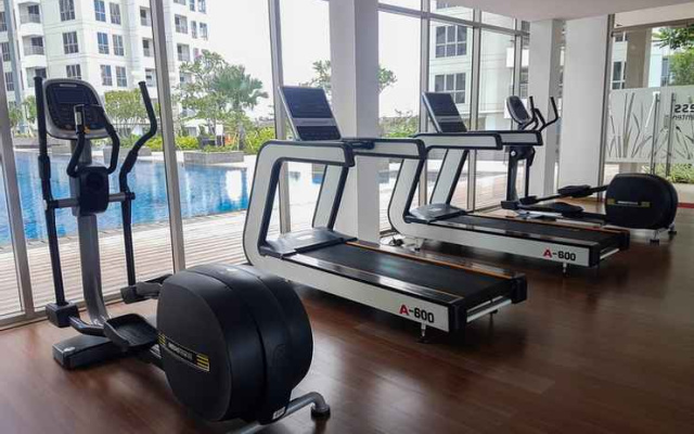 Golf View 1BR Apartment at M-Town Residence