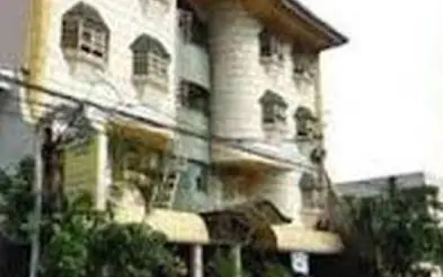 Ramberry Hotel