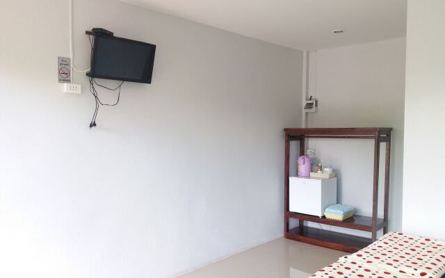 Preecha House