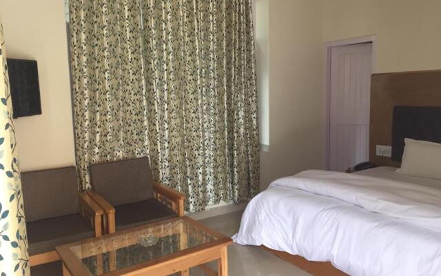 Hotel Ambika Bliss