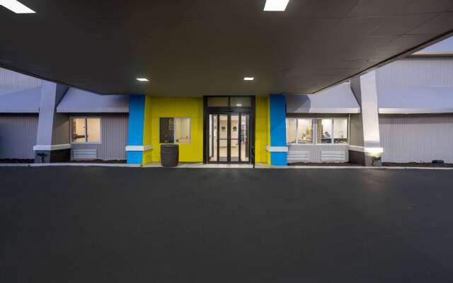 Days Inn by Wyndham Pleasant Prairie Kenosha