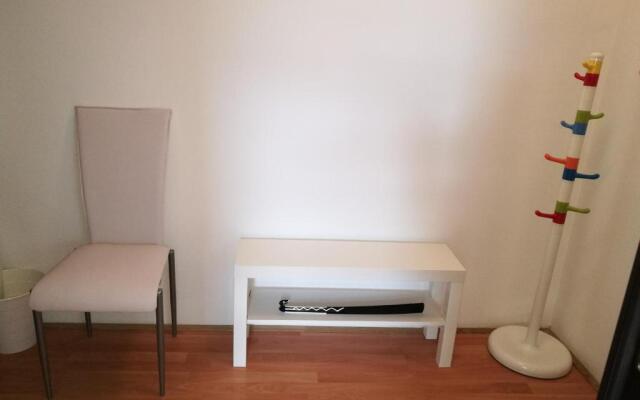 Mia Airport studio apartment