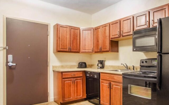 O'Fallon Suites Hotel