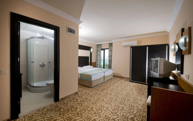 MC Mahberi Beach Hotel