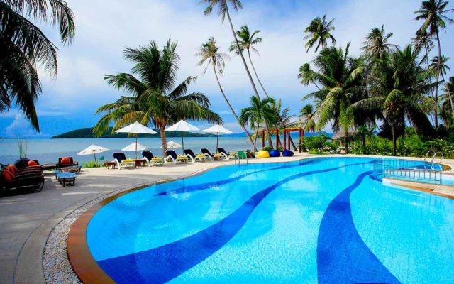 Centra by Centara Coconut Beach Resort Samui