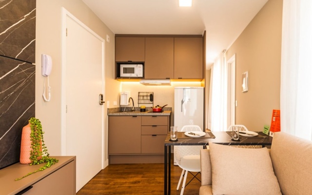 Easy Life Campos Salles by Xtay