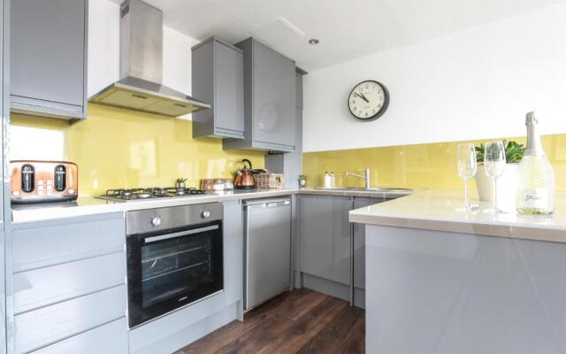 The Penthouses, 8 Albion Mews
