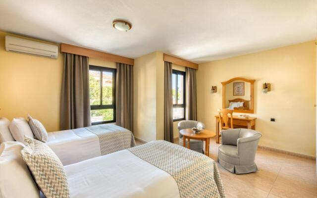 Macdonald Dona Lola Resort