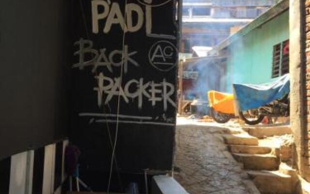 P.Adi Backpacker
