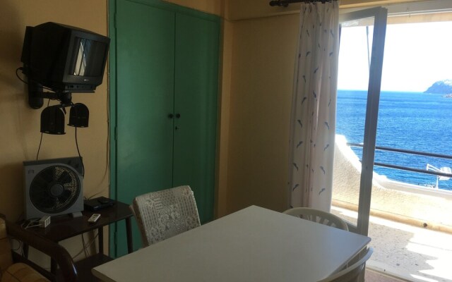 Daskalio Resort Adamis