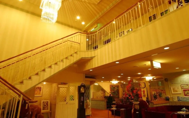 Hotel Sunny Valley