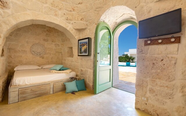 1978 Borgo Maresca by Perle di Puglia