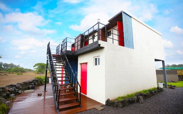 Jeju Ian House Guest House