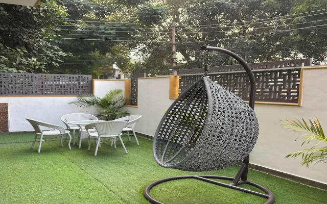 Housr 2 BHK Apartment Sector 39 Gurgaon
