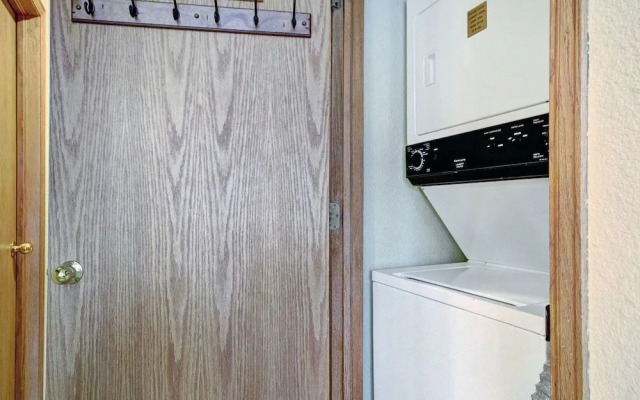 River Mtn Lodge W314