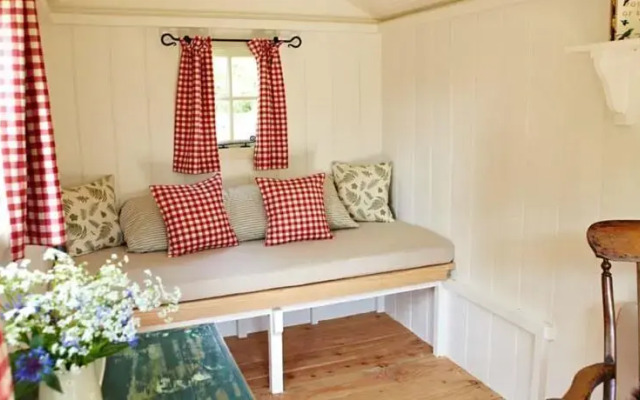 The Shepherds Return