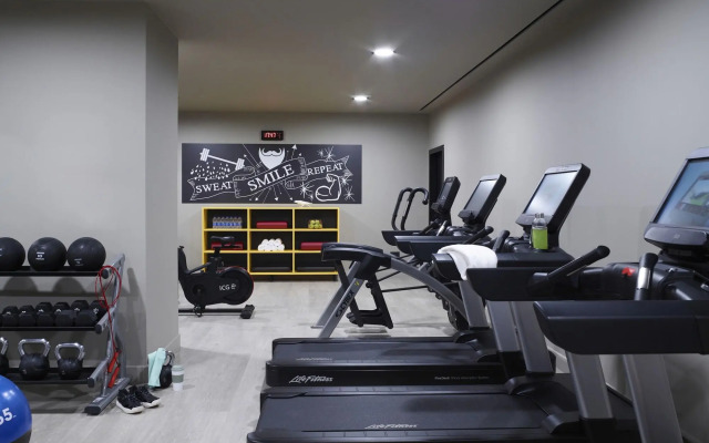 Moxy Athens City