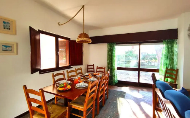 Albufeira Açoteias Villa by Homing