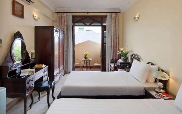 Lucky Hotel