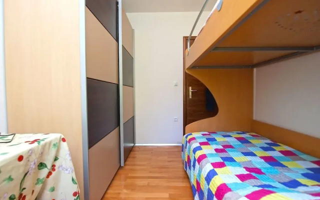Apartment 640