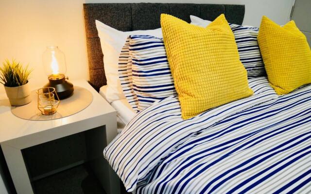 Beautiful Brand New Apartment near the BEACH