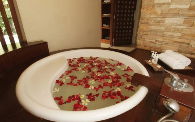 Grand Akhyati Villas