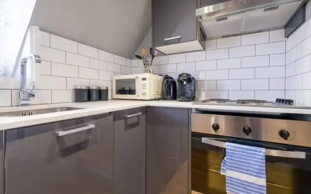 Host Stay St James Studio