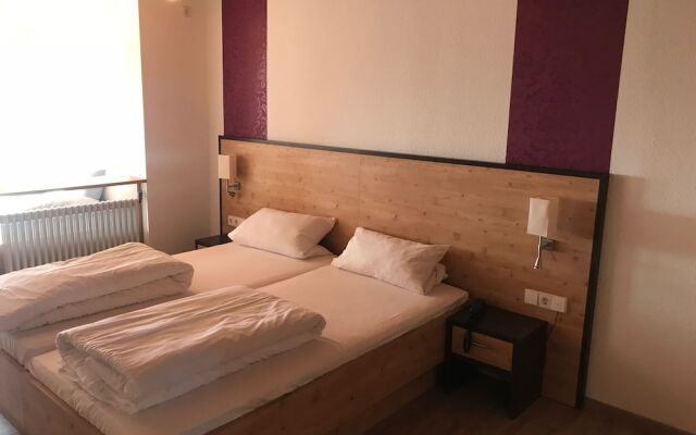 Hotel Löwen  by Mastiff