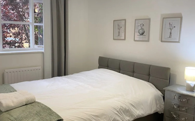 London Dream House - 4 Bedrooms