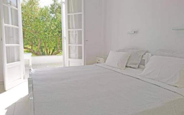 Yiannis Studios