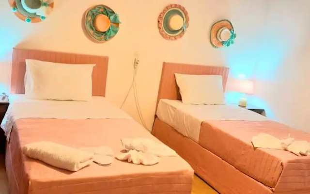 Emphasis Traditional House