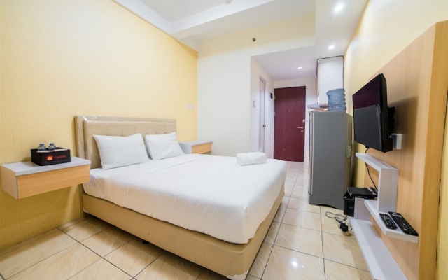 Minimalist Studio Apartment at Tamansari Panoramic Apartment By Travelio – Guest Rooms – Bandung