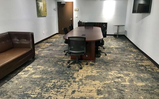 Best Western Plus Jonesboro Inn and Suites