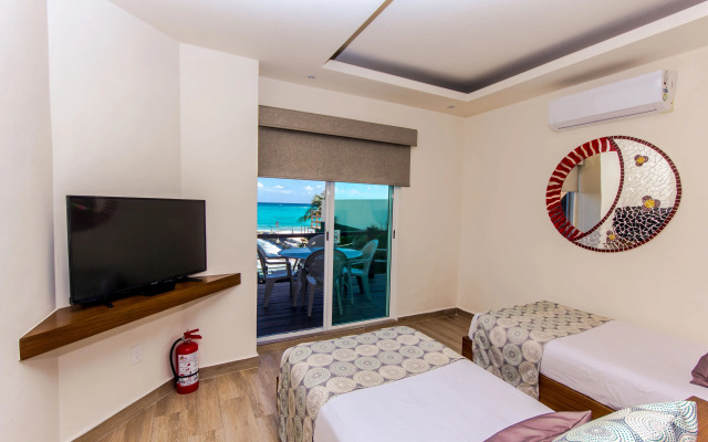 La Palma Beachfront Hotel & Club Nautico