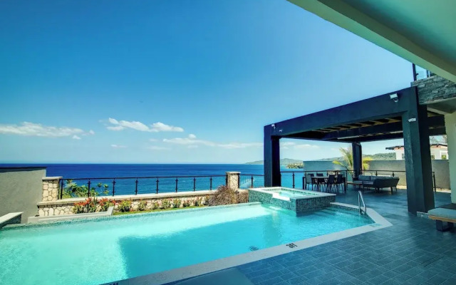 Luxury Oceanfront Villa Fully Staffed
