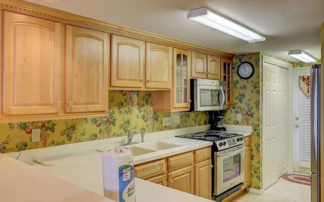 Schooner Court 704 by RedAwning