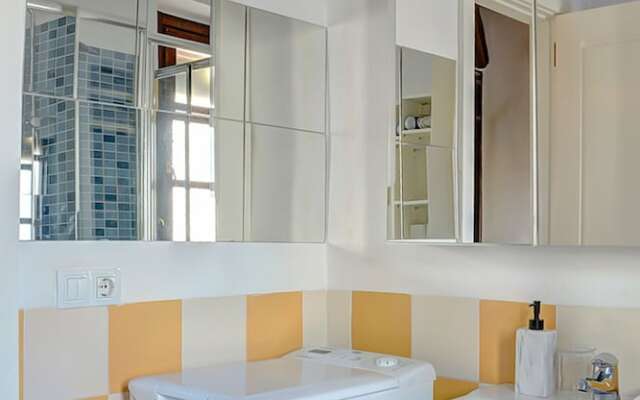 Deluxe Apartment Moravia