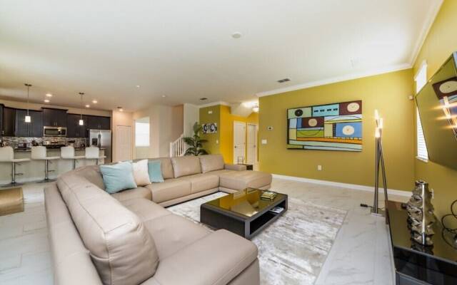 Champions Gate 6 Bedroom Villa