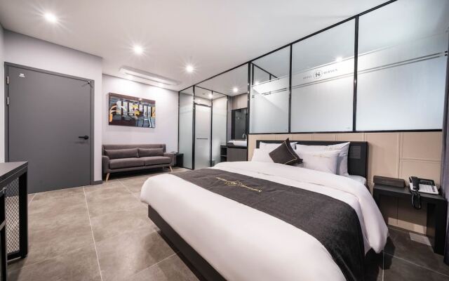 Pyeongtaek Hermes Hotel