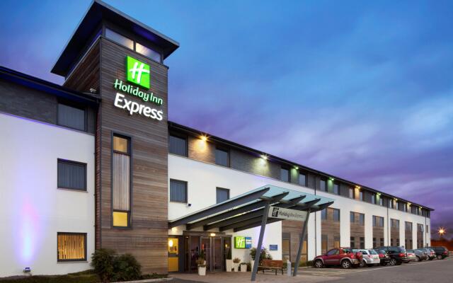 Holiday Inn Express Cambridge, an IHG Hotel