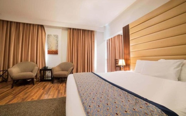 Golden Tulip Al Khobar Suites