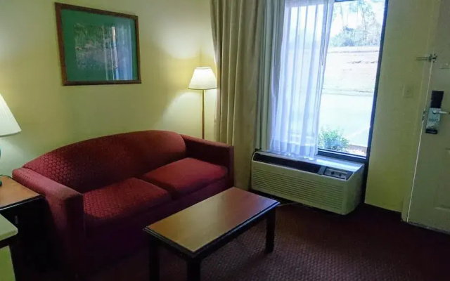 Travelodge Knoxville East
