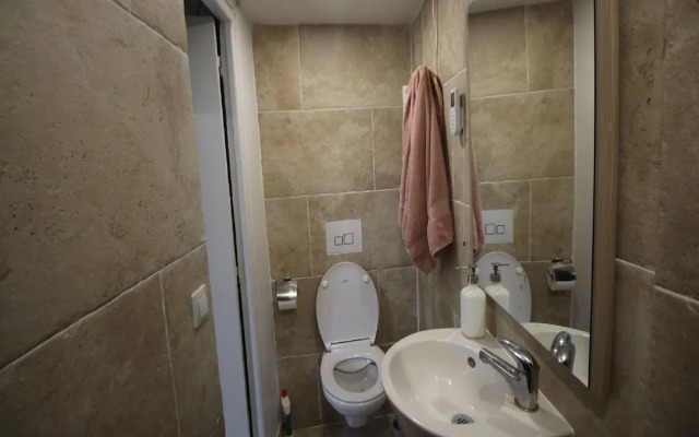 Scenic Villa With View of the Gardon River