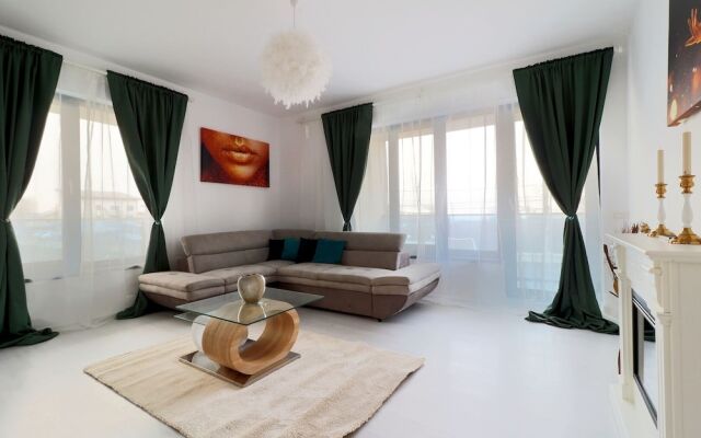 Ambasad’Or Home & Apartments